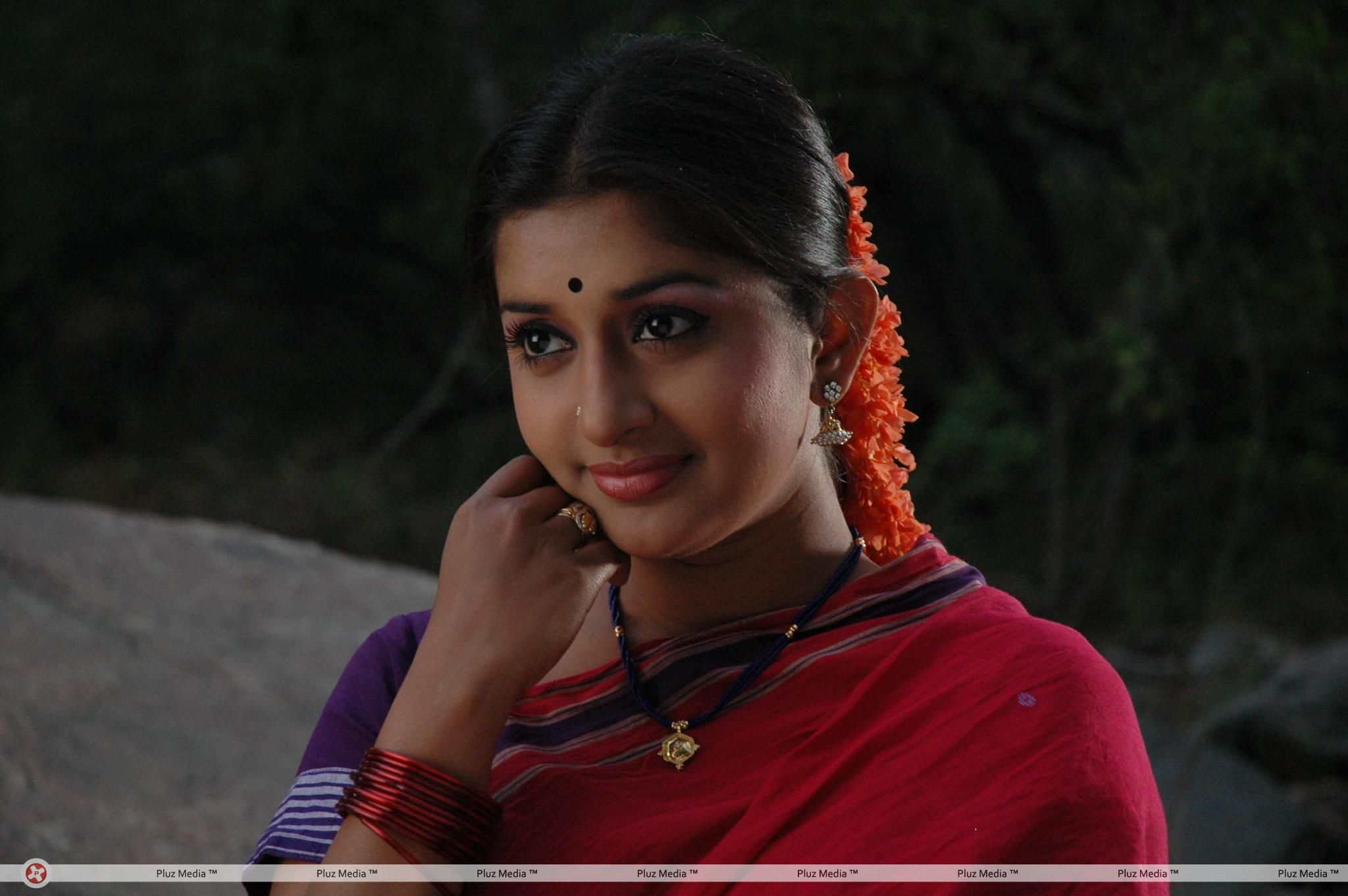 Meera Jasmine - Mambattiyan Movie New Stills | Picture 130427